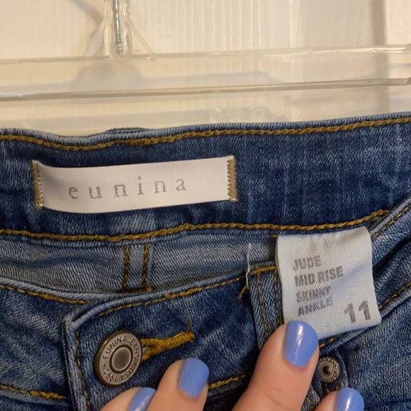 Jeans - Picture 2 of 4